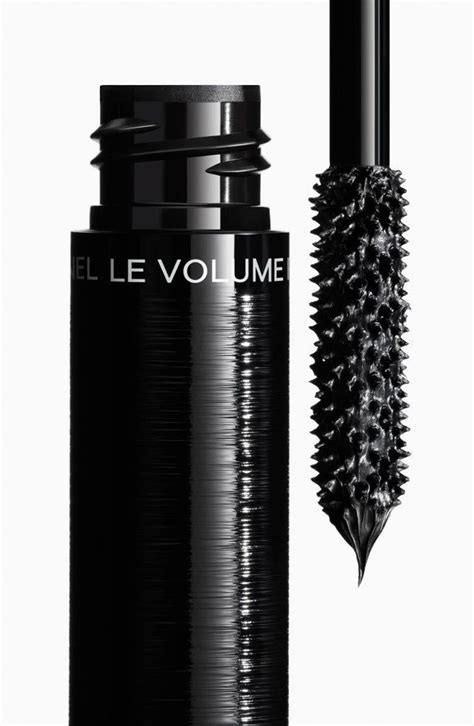 chanel mascara volume revolution|Chanel extreme volume mascara.